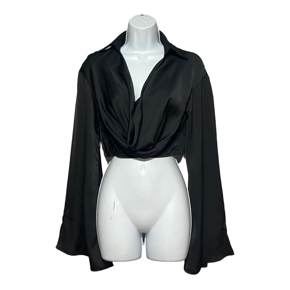 Alice Elle Love Drunk Blouse Size 6 Black Satin Draped Cowl Neck Cropped Top